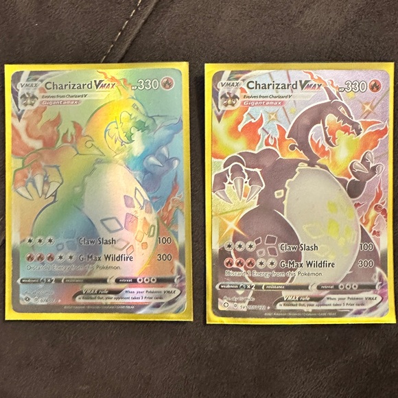 Pokémon cardsCharizard Vmax shiny & rainbow rare (set of 2)